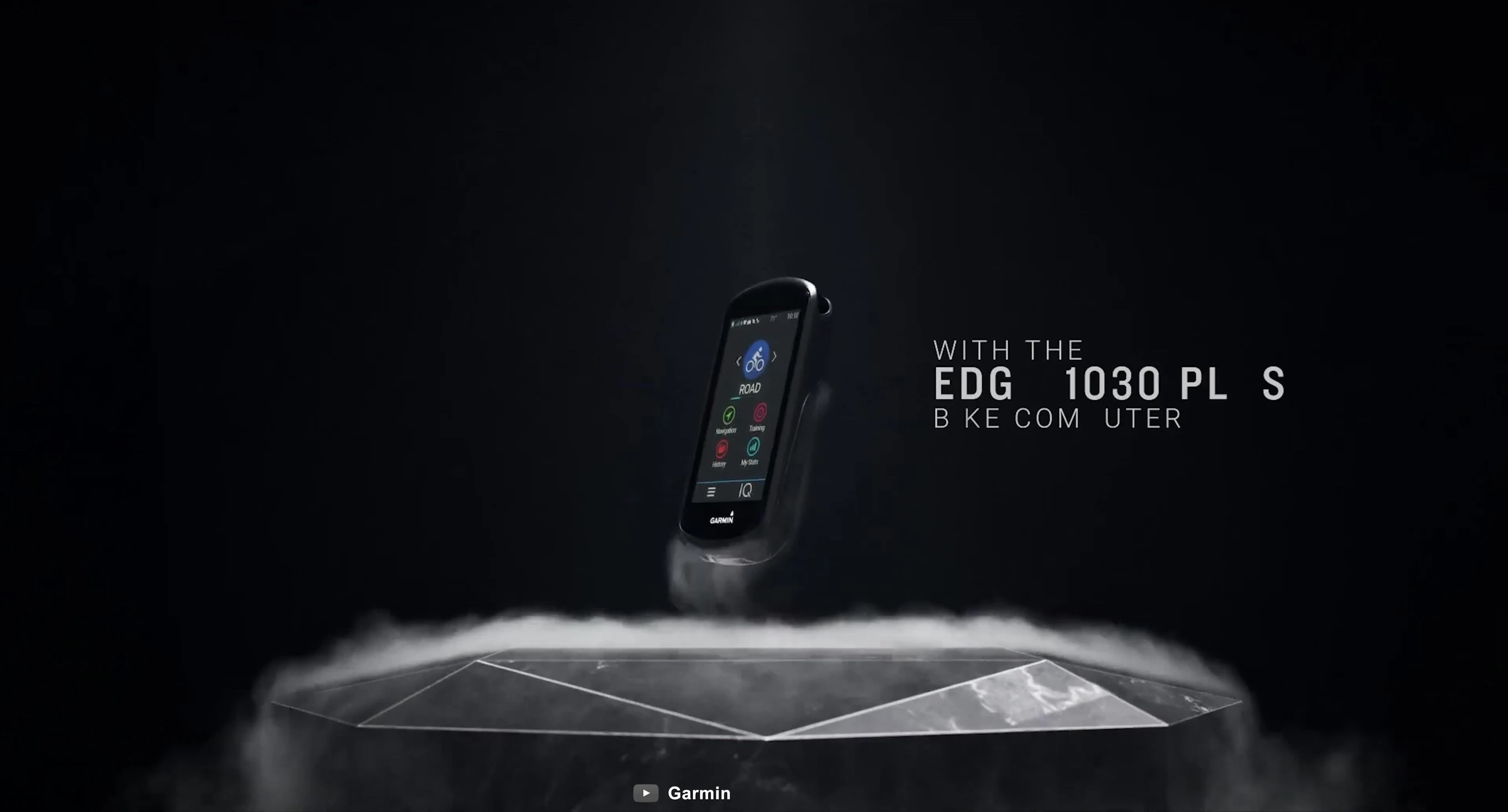 Garmin Edge 1030 Plus emphasizing its large screen