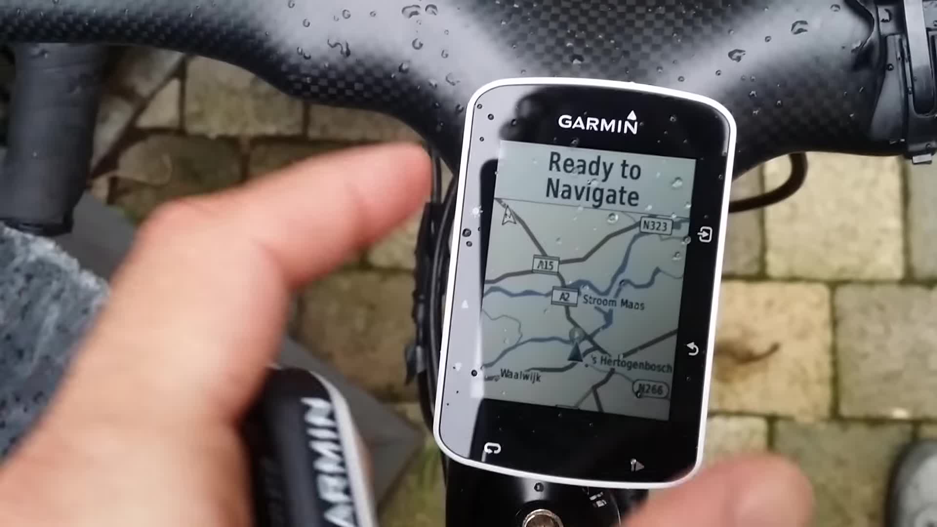 A shot of the Garmin Edge 520 highlighting its larger screen and more buttons.