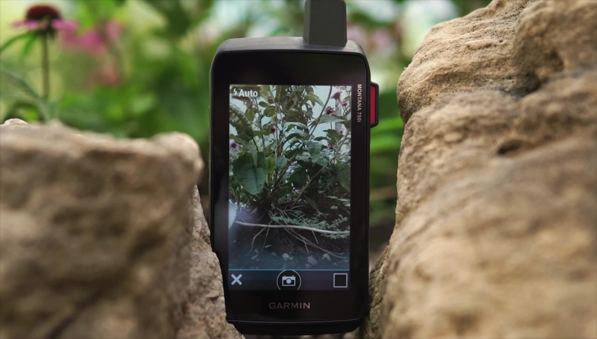 Compand GPS device shown
