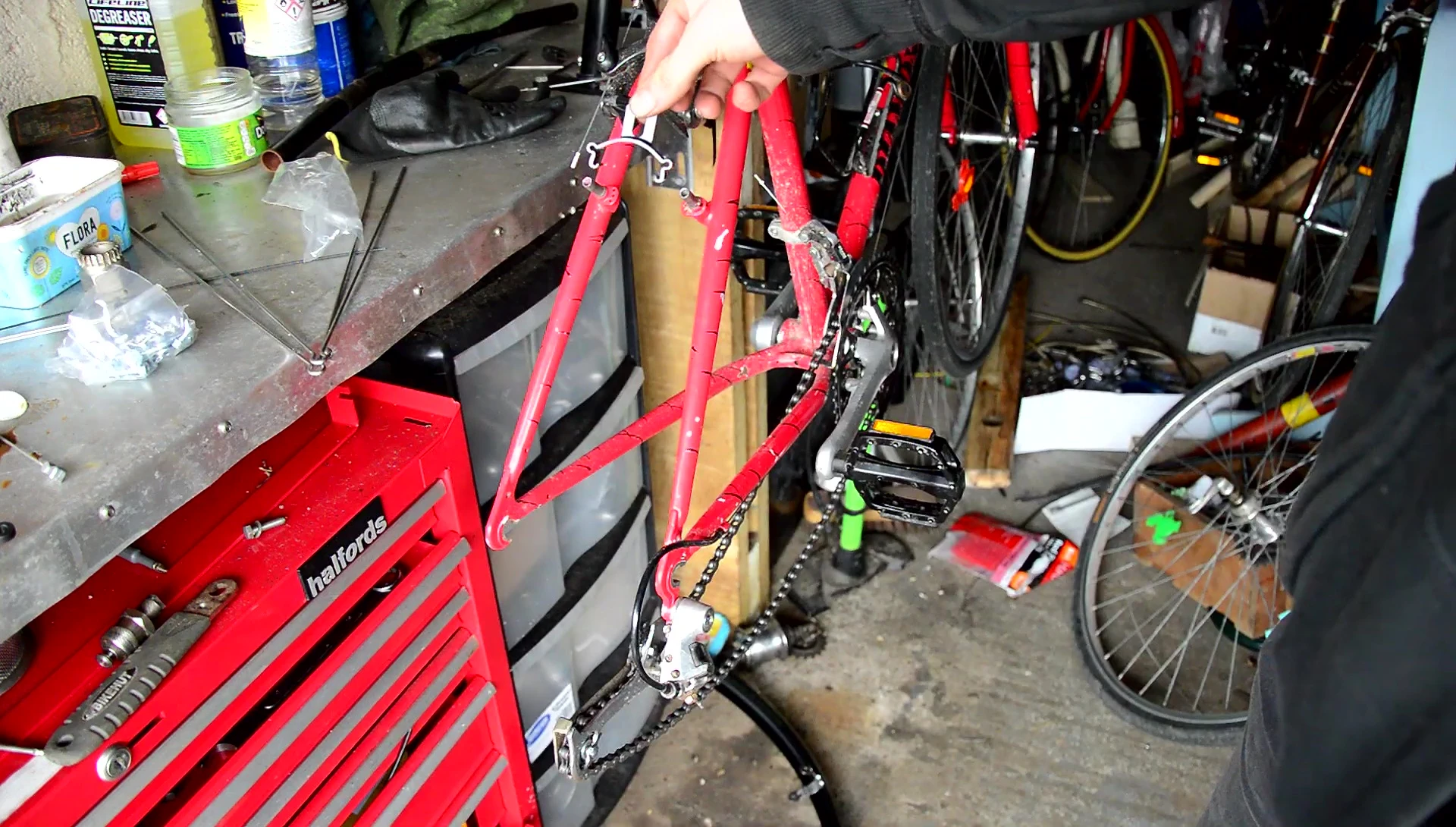 Attaching the bridge stay