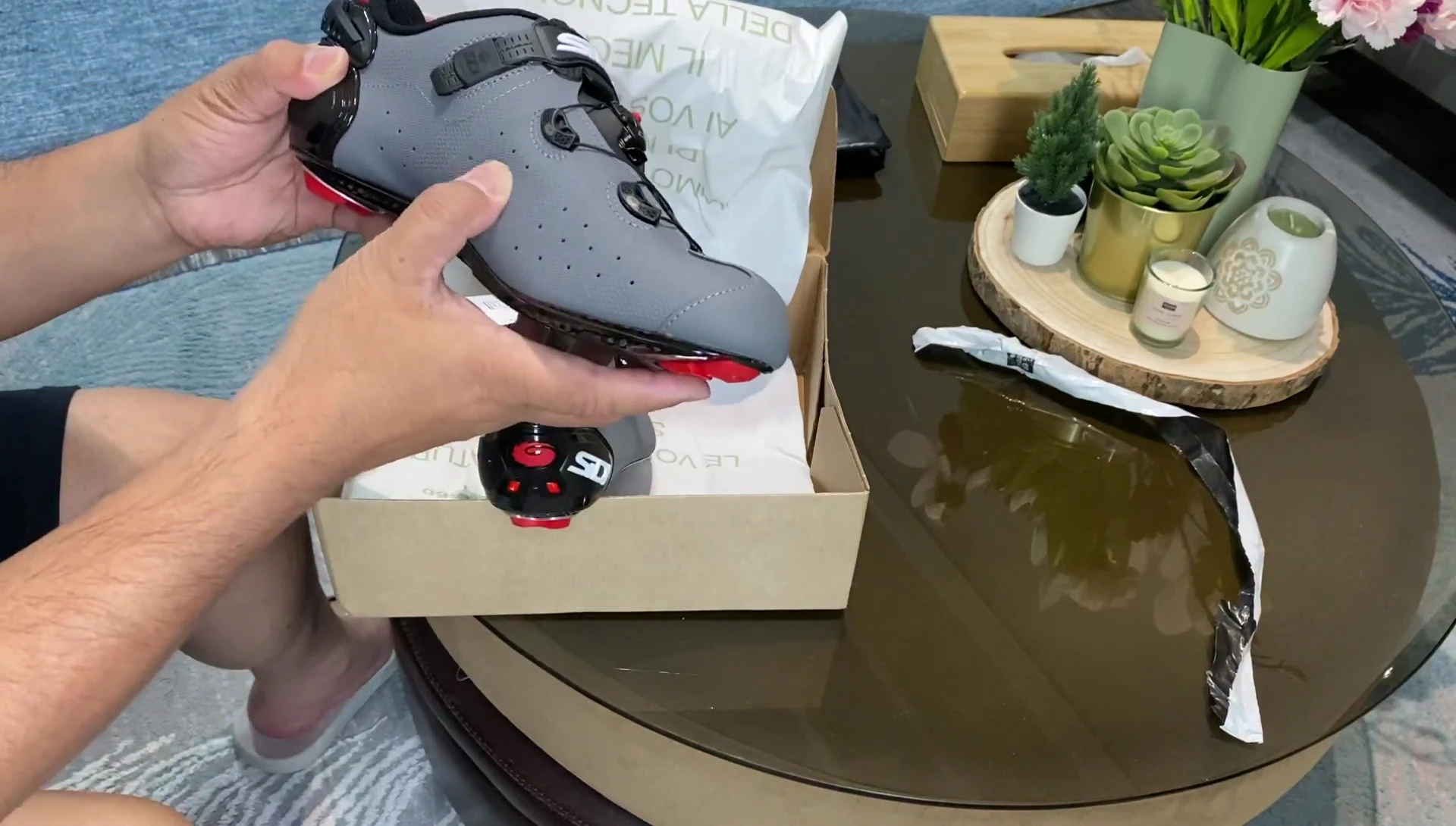 View of the carbon sole of the Sidi Wire 2 shoes.