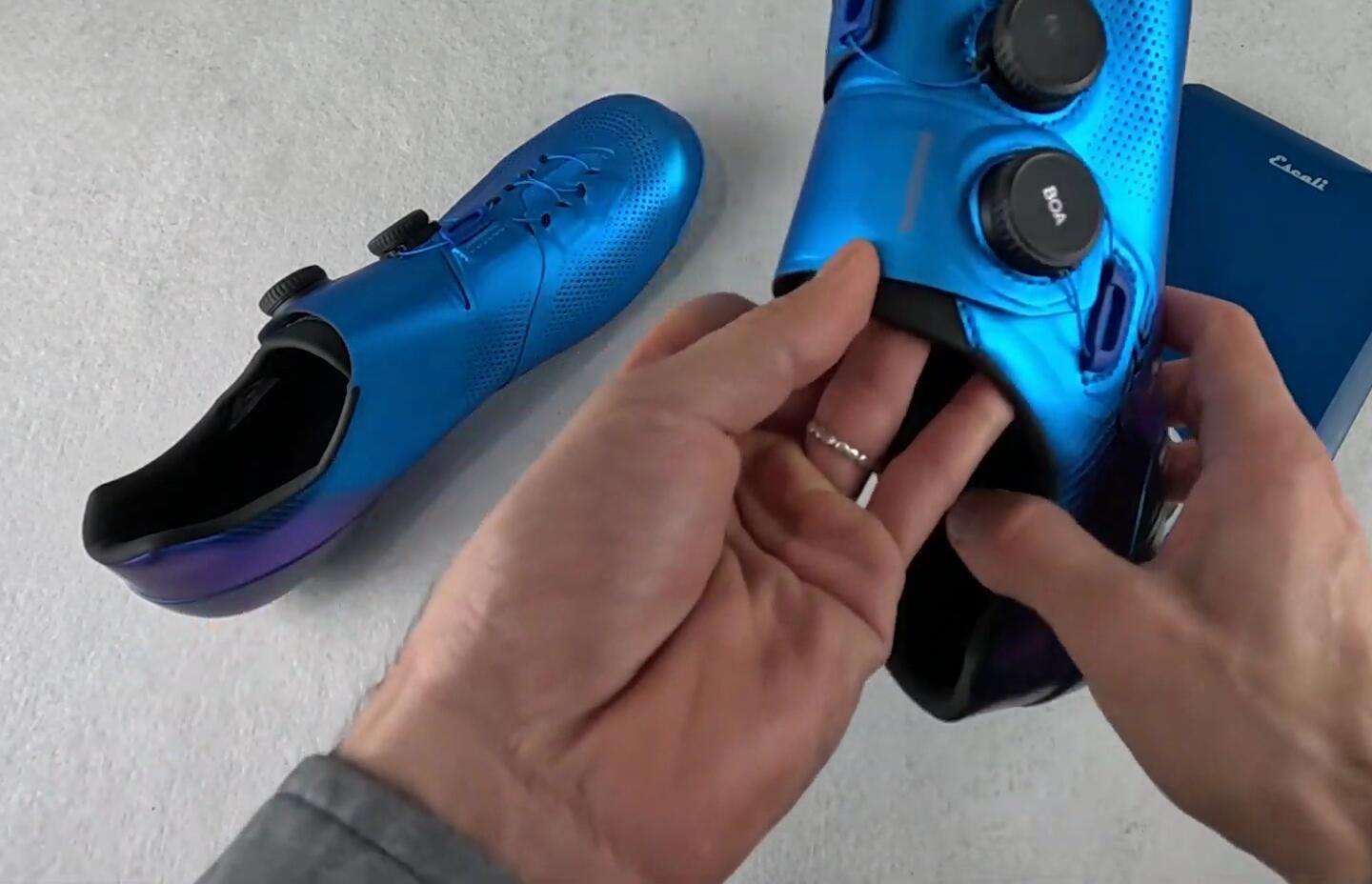Weighing the right shoe