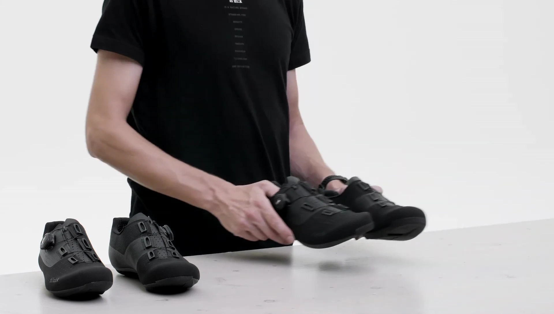 Wide fit option shown