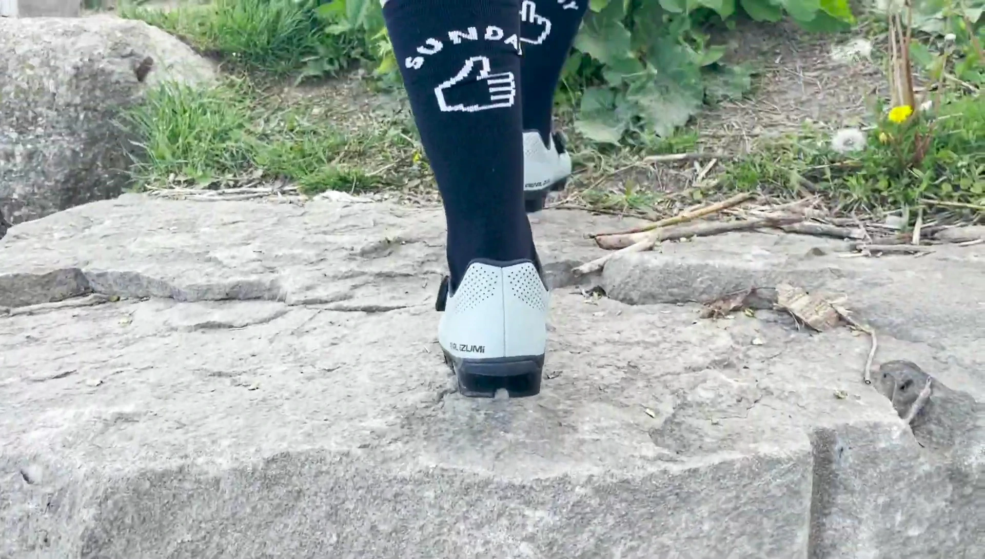 Detail of the durable toe bumper.