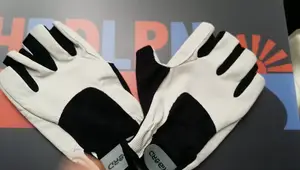 Best Cycling Gloves Review: Triathlete vs. Sleek Designs