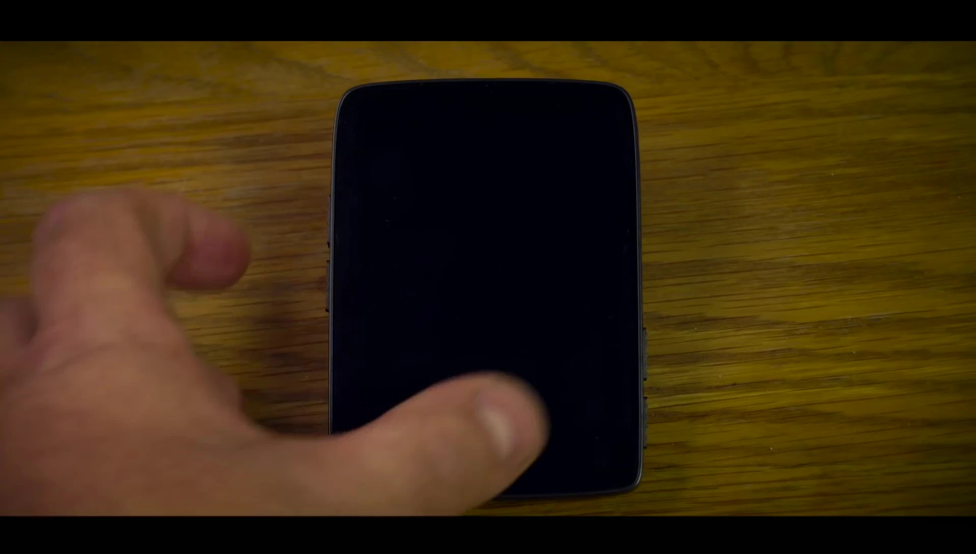 Screen displaying the clear and bright screen while riding.