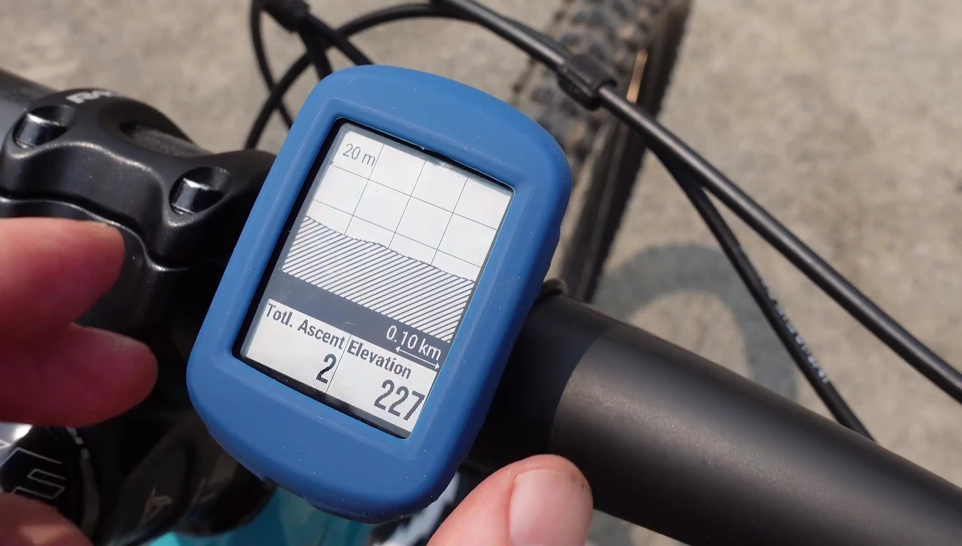 Mountain biking-specific metrics displayed on the screen.