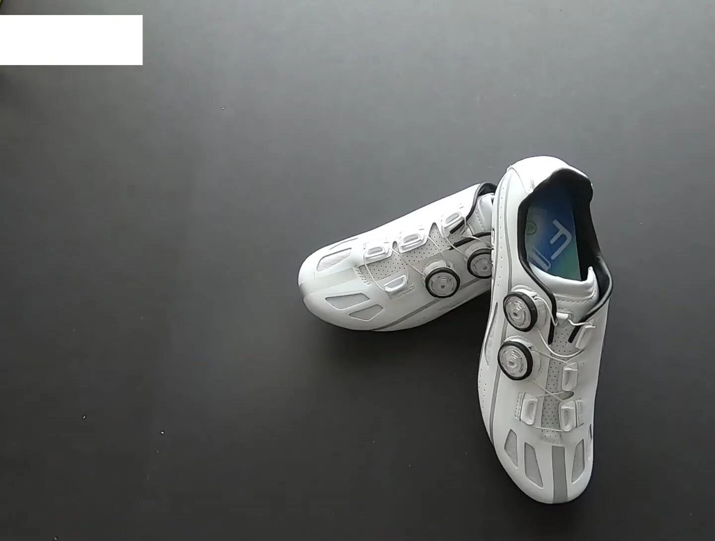 Overall view of the shoe highlighting the design