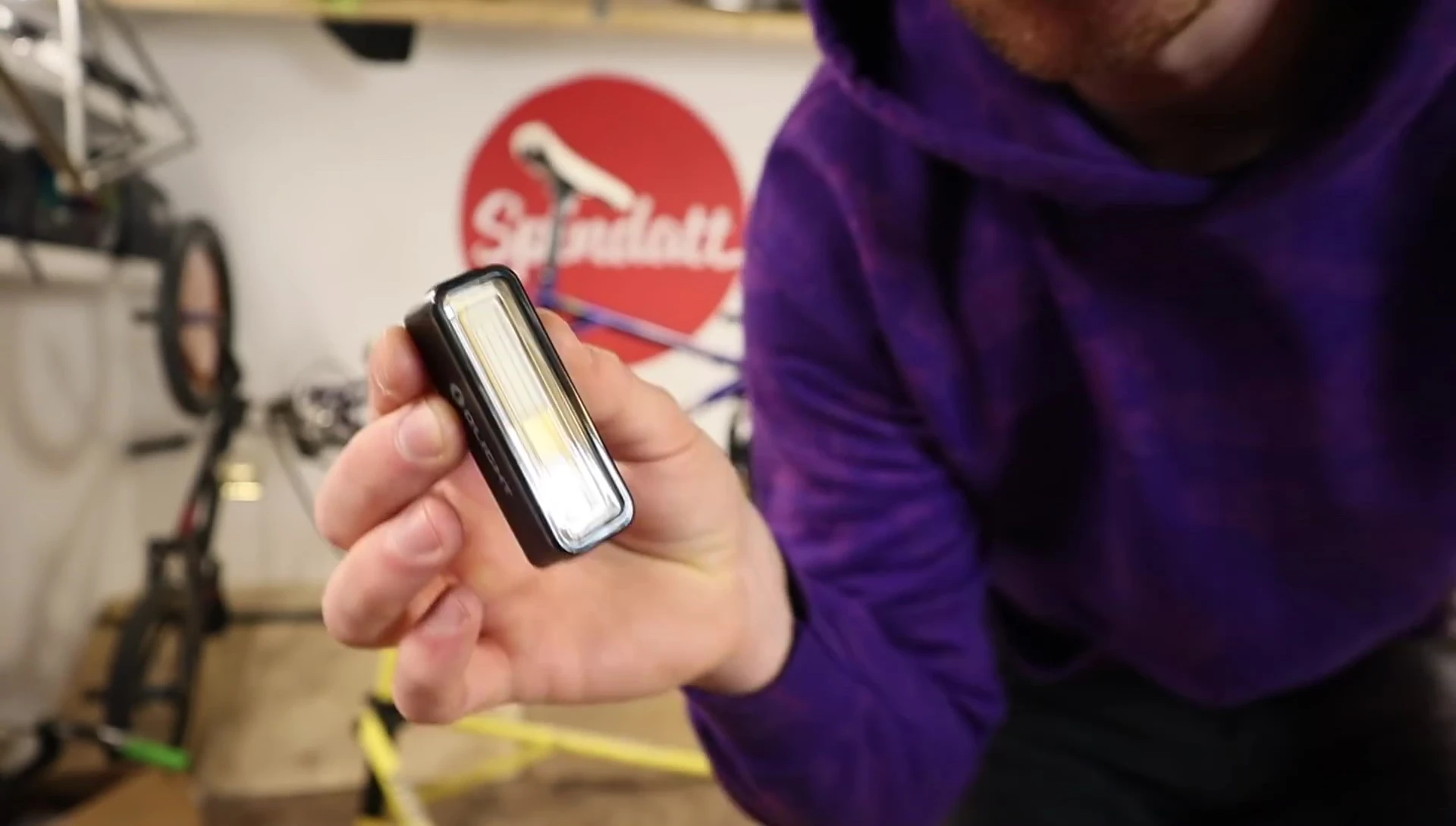 Olight RN180TL rear light