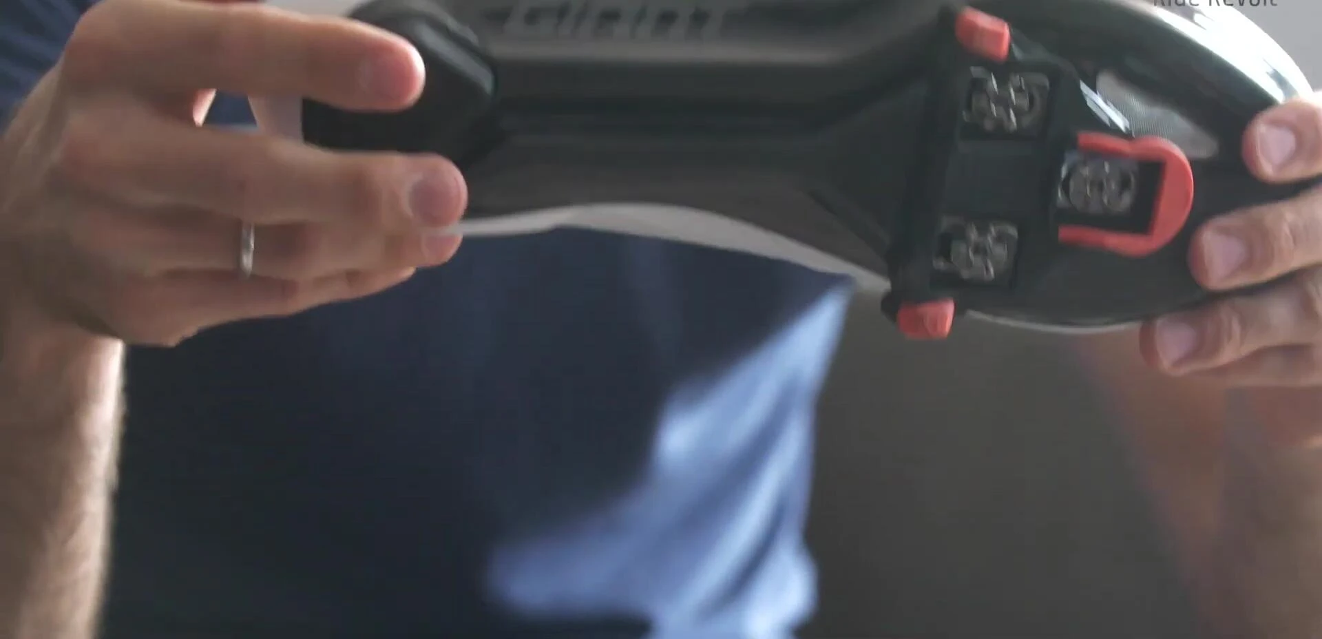 Close-up of the Giant Surge Pro sole
