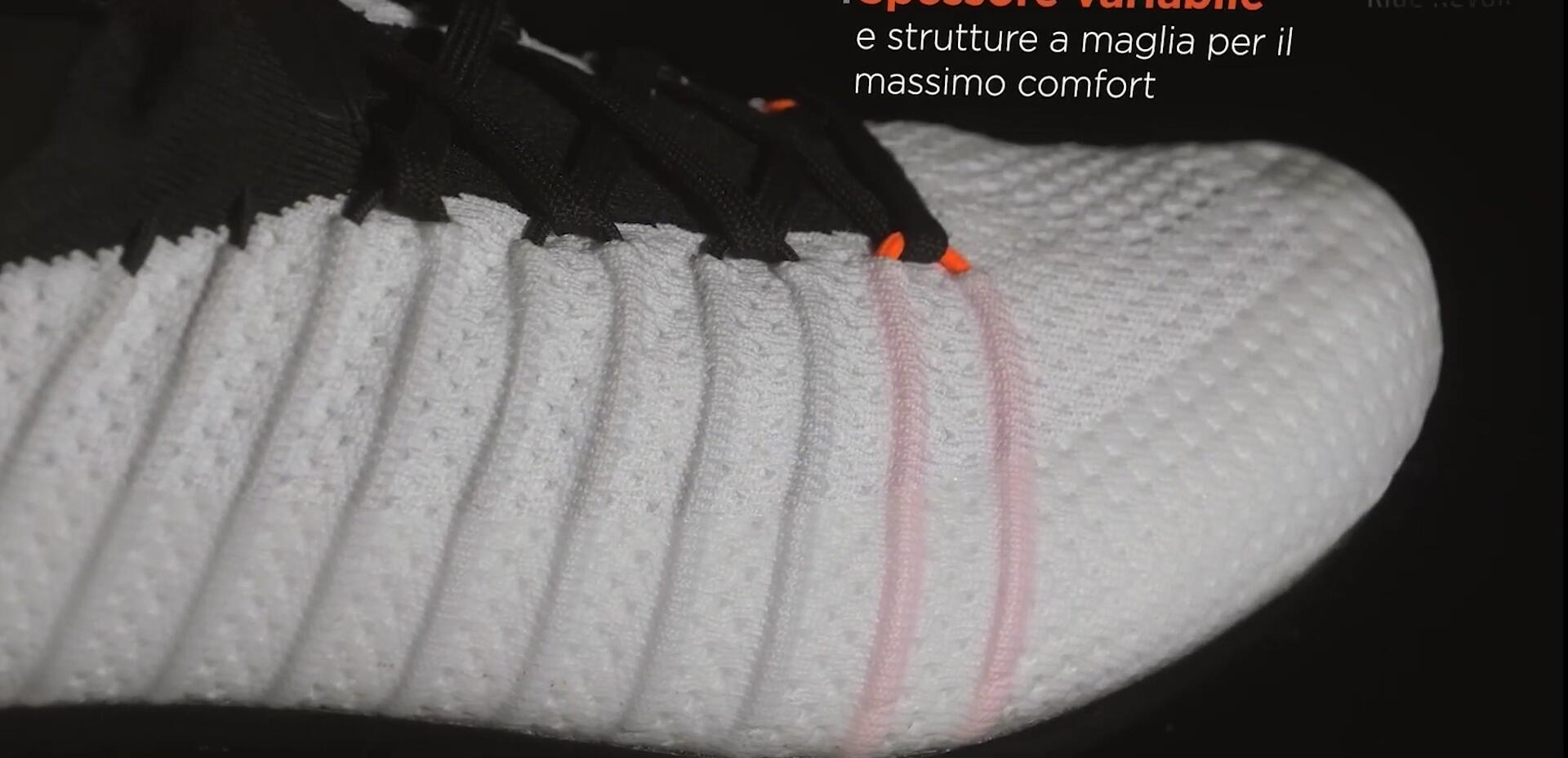 Detail of the DMT KRSL sole and upper