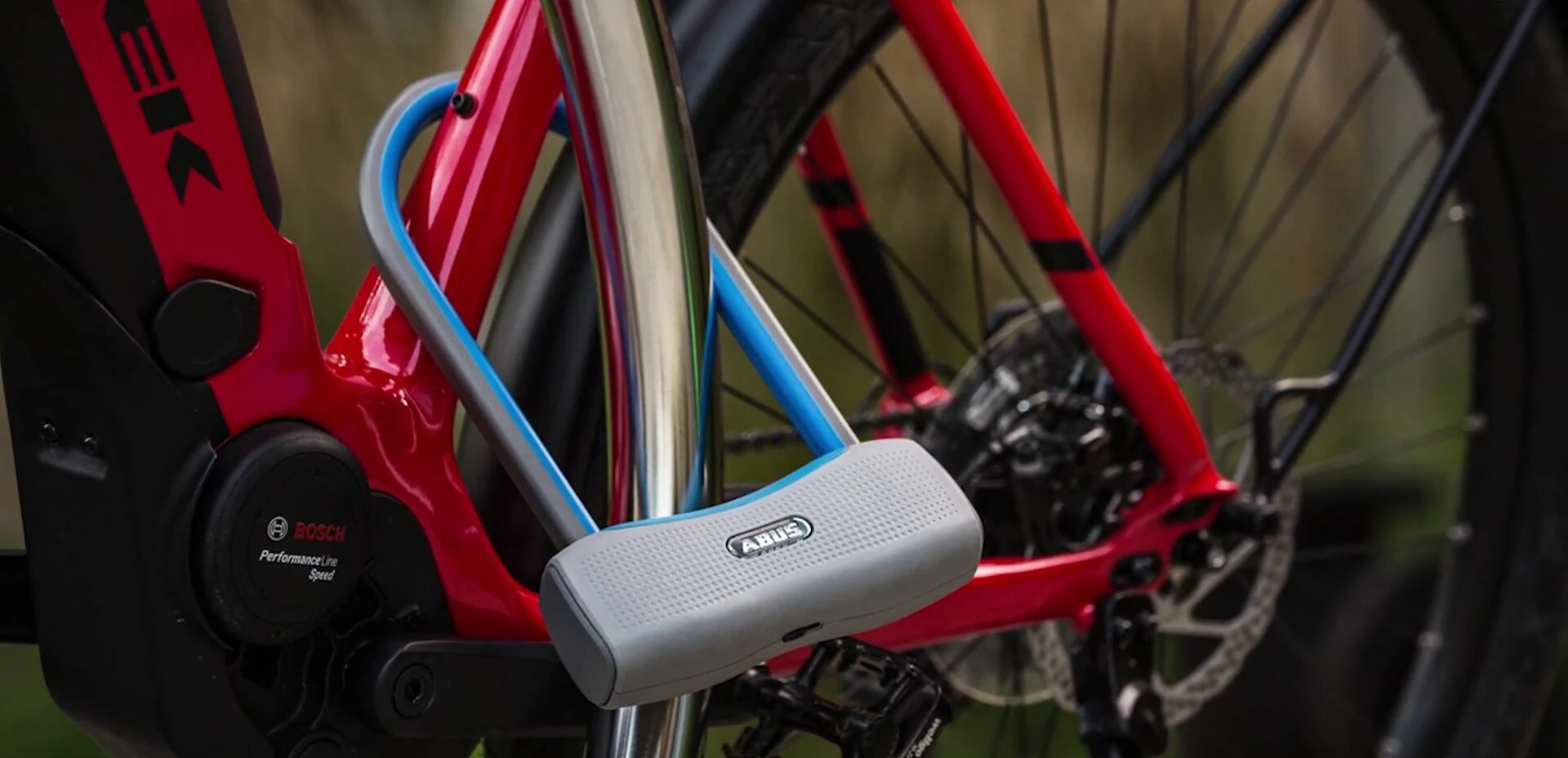 The Abus SmartX 770 app interface shown on a phone