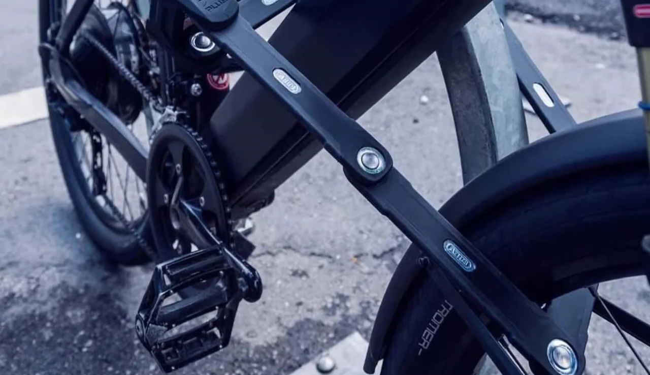 Abus Bordeaux 6500 carrying case attached to bike