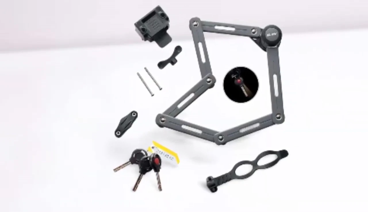 Via Velo lock mounted on bike