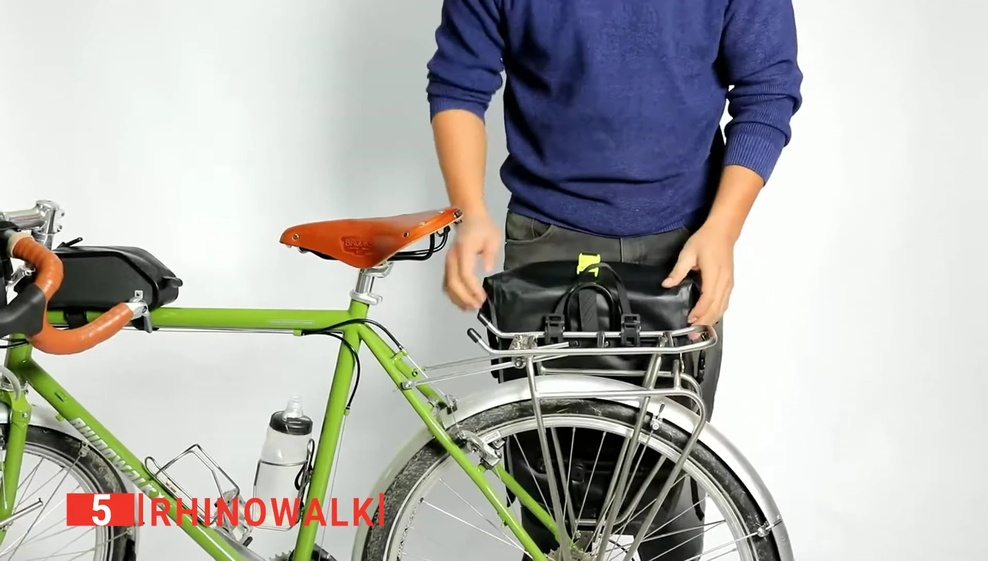 Showing the adjustable shoulder strap