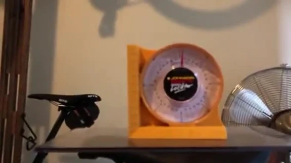 Illustration of the five-degree nose-down angle measurement using plexiglass.